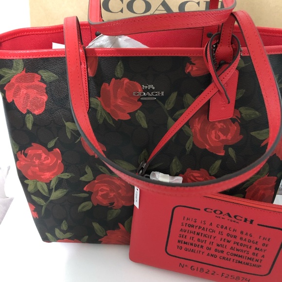 Coach Handbags - 🎁Authentic Coach Signature Brown Red Rose 🌹Tote